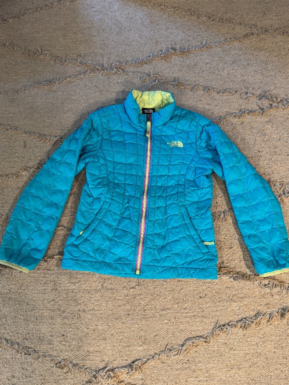 Northface Girls Thermoball size xs (6)